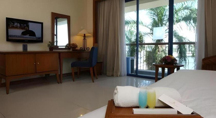 Makassar Golden Hotel Exterior photo